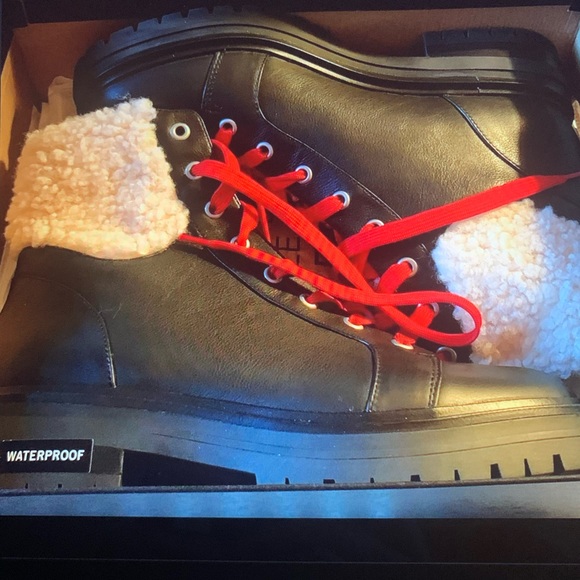 Kenneth Cole Black Rhode Lace Up Boot - Picture 5 of 9